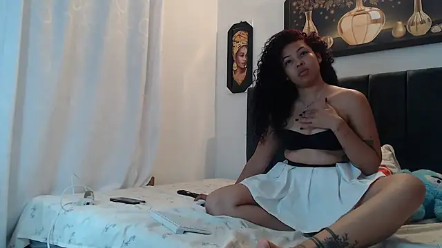 lunitadal online show from 10-20-25, 03:07