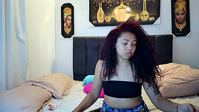 lunitadal online show from 10-26-25, 01:22