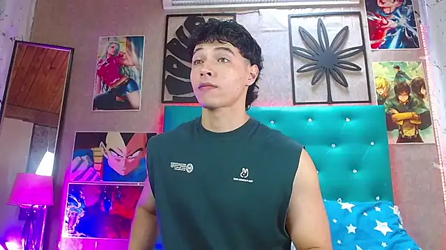 Snapshot of LiamAndrewzz chatting on 10-16-25, 06:31 LiamAndrewzz online show from 10-16-25, 06:31