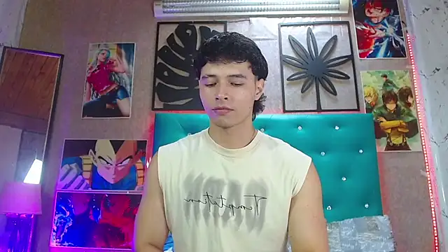 Snapshot of LiamAndrewzz chatting on 10-18-25, 05:35 LiamAndrewzz online show from 10-18-25, 05:35