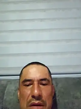 Iuver online show from 12-20-25, 02:13