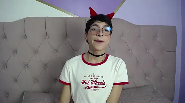 Damiian21  online show from 02-25-25, 01:50