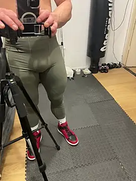 Snapshot of pesyelisa chatting on 02-22-25, 05:02 pesyelisa online show from 02-22-25, 05:02