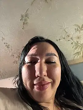 Naughtbaby 2025 online show from 02-17-26, 01:29