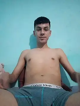 Snapshot of Johann_sex chatting on 03-11-25, 05:05 Johann sex online show from 03-11-25, 05:05