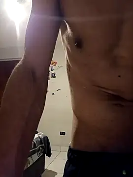 Snapshot of LeonRoots chatting on 02-28-26, 11:50 LeonRoots online show from 02-28-26, 11:50