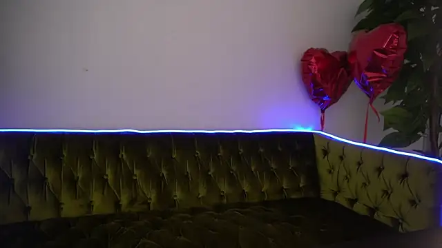 PaigePrado online show from 03-08-25, 04:17