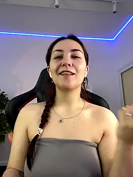 AshleySkott  online show from 10-26-25, 08:31