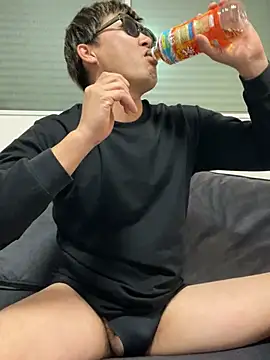 Snapshot of pierrot_0202 chatting on 02-22-25, 08:40 pierrot 0202 online show from 02-22-25, 08:40