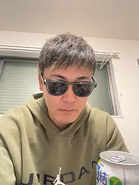 Snapshot of pierrot_0202 chatting on 03-11-25, 03:56 pierrot 0202 online show from 03-11-25, 03:56