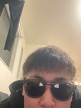 Snapshot of pierrot_0202 chatting on 03-13-25, 12:35 pierrot 0202 online show from 03-13-25, 12:35