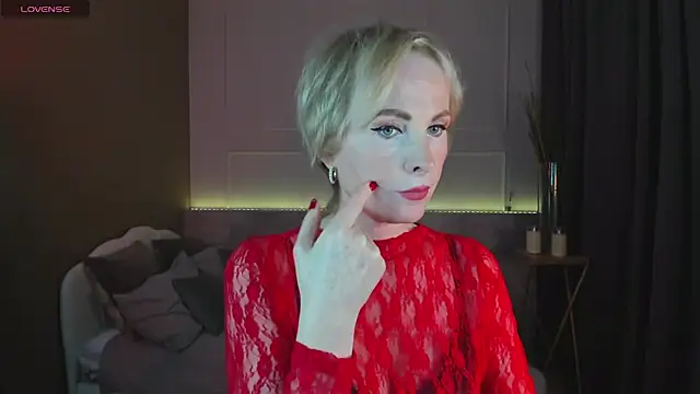 Snapshot of Sandra_Kind chatting on 02-27-25, 05:45 Sandra Kind online show from 02-27-25, 05:45