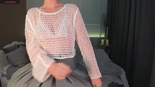 Snapshot of Sandra_Kind chatting on 03-06-25, 11:25 Sandra Kind online show from 03-06-25, 11:25