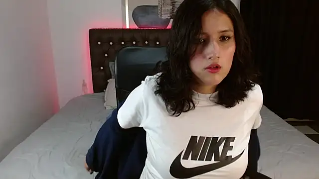 amy royale online show from 03-06-25, 02:30