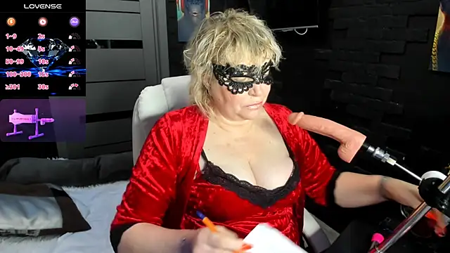 LaylaLayla7 online show from 01-14-26, 06:41