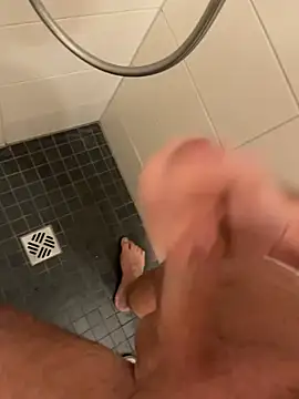 Snapshot of Nigel993 chatting on 03-08-25, 10:56 Nigel993 online show from 03-08-25, 10:56