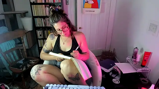 Rosiee69  online show from 09-17-25, 07:15