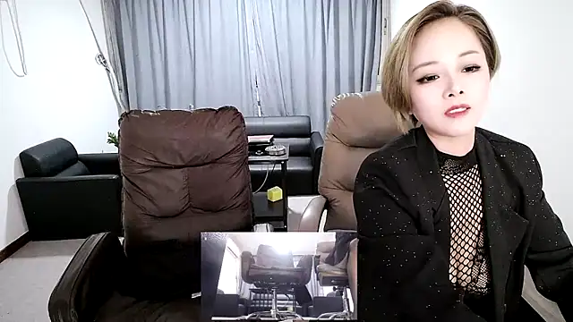 beira-01 online show from 11-11-25, 03:45