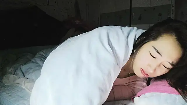 hebe-02 online show from 11-20-25, 02:39