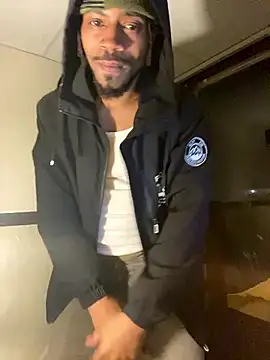 Snapshot of Cruzz003 chatting on 01-09-26, 04:26 Cruzz003 online show from 01-09-26, 04:26