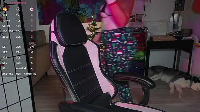 Snickerdoodles69 online show from 11-26-25, 04:46