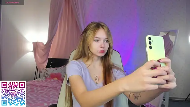 boozekirs  online show from 10-10-25, 02:32