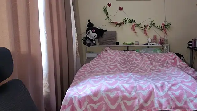 boozekirs  online show from 02-16-26, 08:21