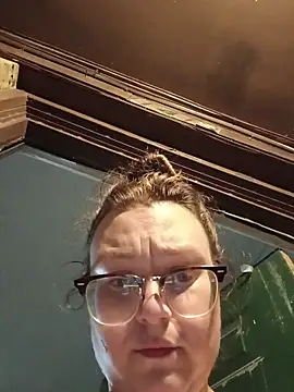 HTXBELLE online show from 10-24-25, 01:13