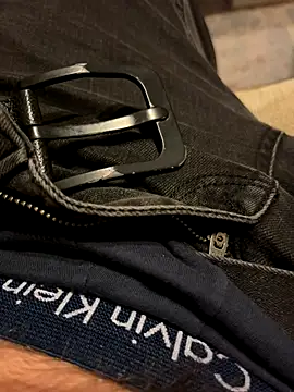 Snapshot of albatros70 chatting on 11-10-25, 04:17 albatros70 online show from 11-10-25, 04:17