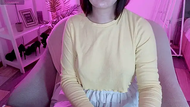 Snapshot of baby_debbie chatting on 10-12-25, 07:46 baby debbie online show from 10-12-25, 07:46