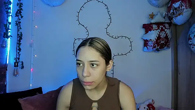 TANIA 06 online show from 12-15-25, 01:04