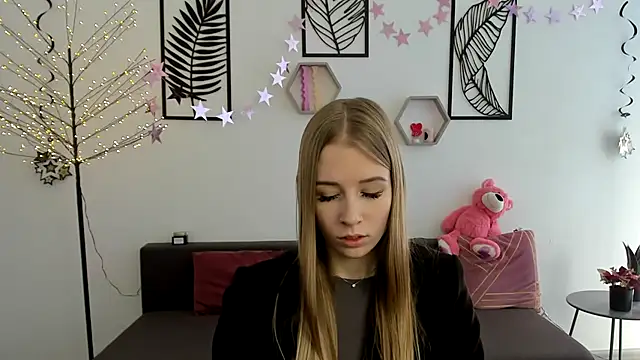 AnnNorriss online show from 02-18-25, 08:16