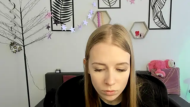 AnnNorriss online show from 02-19-25, 09:39