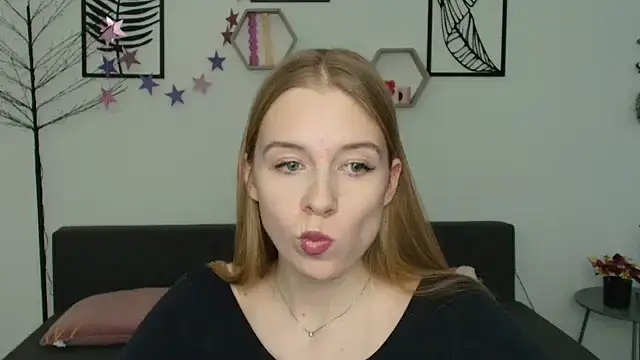 AnnNorriss online show from 03-07-25, 04:33