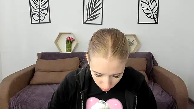 AnnNorriss online show from 03-21-25, 08:06