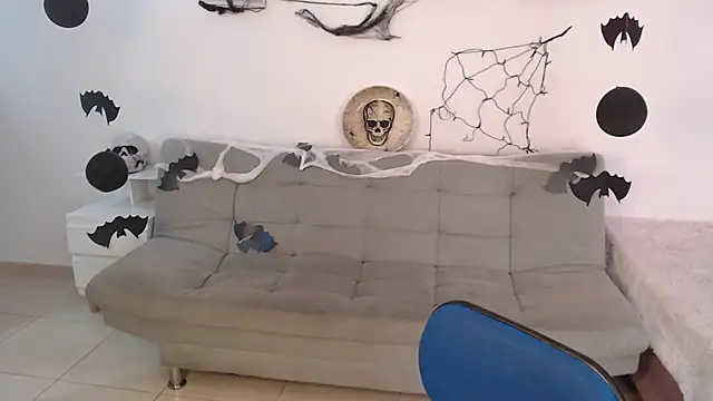 emily-777 online show from 10-31-25, 10:27