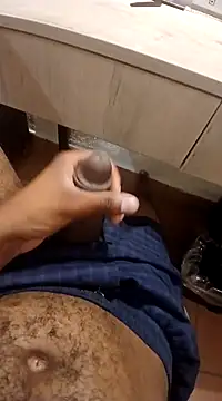 Snapshot of Thomashick002 chatting on 02-27-25, 07:26 Thomashick002 online show from 02-27-25, 07:26