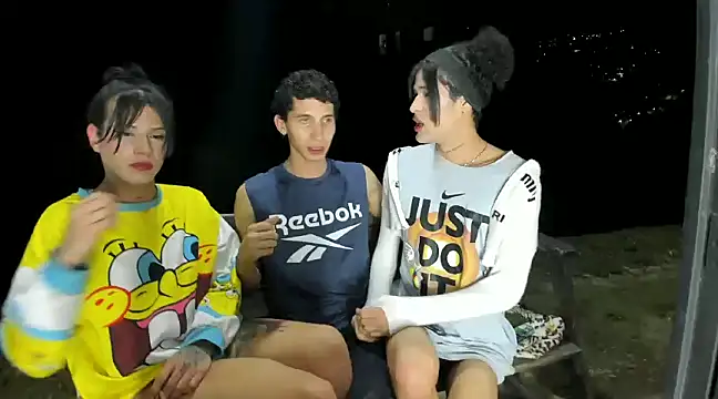 Snapshot of sofii_juanita_nice chatting on 02-21-25, 02:28 sofii juanita nice online show from 02-21-25, 02:28