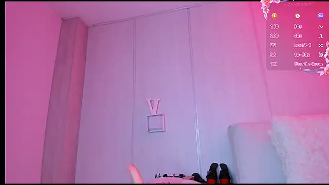 sasha riverss online show from 10-18-25, 07:58