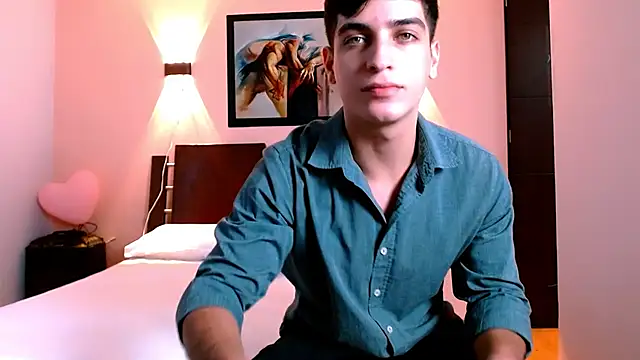 Snapshot of Rouse_and_Ryan chatting on 02-21-25, 04:26 Rouse and Ryan online show from 02-21-25, 04:26