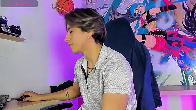 Snapshot of Allex_Cano chatting on 09-20-25, 07:15 Allex Cano online show from 09-20-25, 07:15