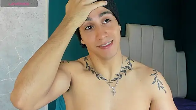 Snapshot of Allex_Cano chatting on 10-02-25, 10:17 Allex Cano online show from 10-02-25, 10:17