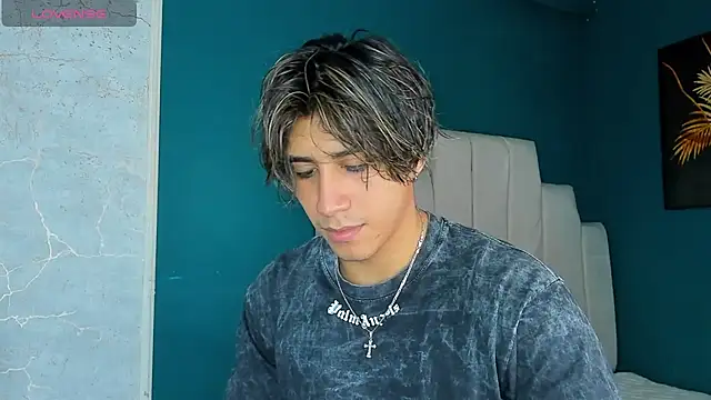 Snapshot of Allex_Cano chatting on 10-11-25, 04:55 Allex Cano online show from 10-11-25, 04:55