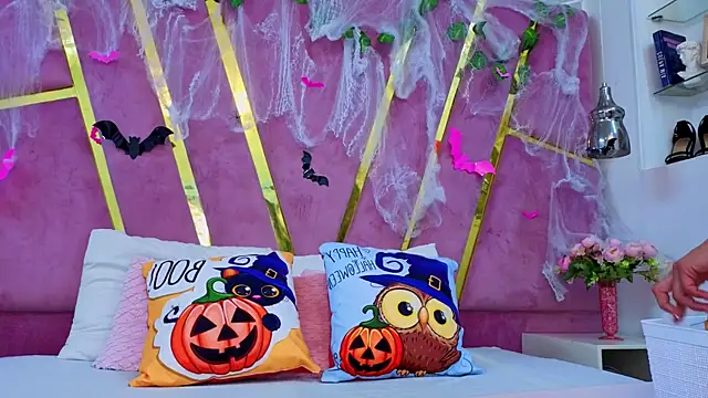 EmmyCortez online show from 10-18-25, 11:55