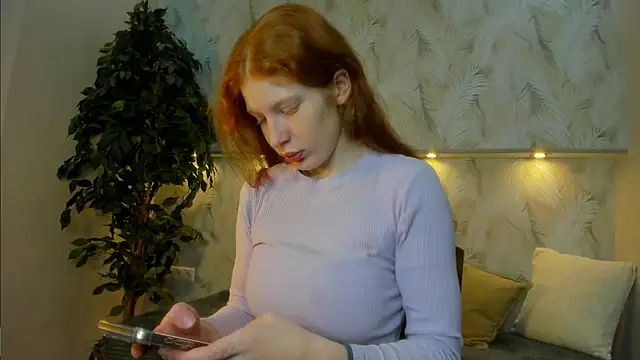 Sandra Wi1son online show from 11-25-25, 01:38