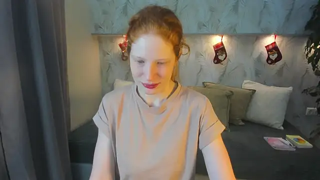 Sandra Wi1son online show from 12-03-25, 01:35