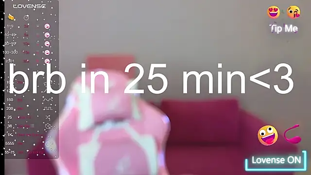 Snapshot of KristinMoore chatting on 03-19-25, 12:23 KristinMoore online show from 03-19-25, 12:23