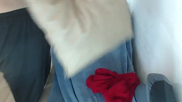 Snapshot of Sexyqueen_mature_ chatting on 10-25-25, 10:04 Sexyqueen mature online show from 10-25-25, 10:04