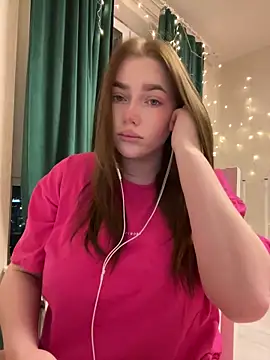 Snapshot of Milana_mil chatting on 03-01-25, 04:44 Milana mil online show from 03-01-25, 04:44