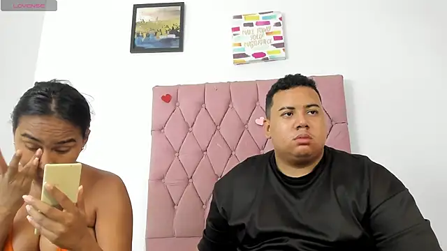 Snapshot of MICHAEL_AND_SHARON chatting on 10-09-25, 04:21 MICHAEL AND SHARON online show from 10-09-25, 04:21